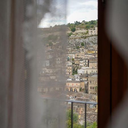 Modica Castle Exterior foto